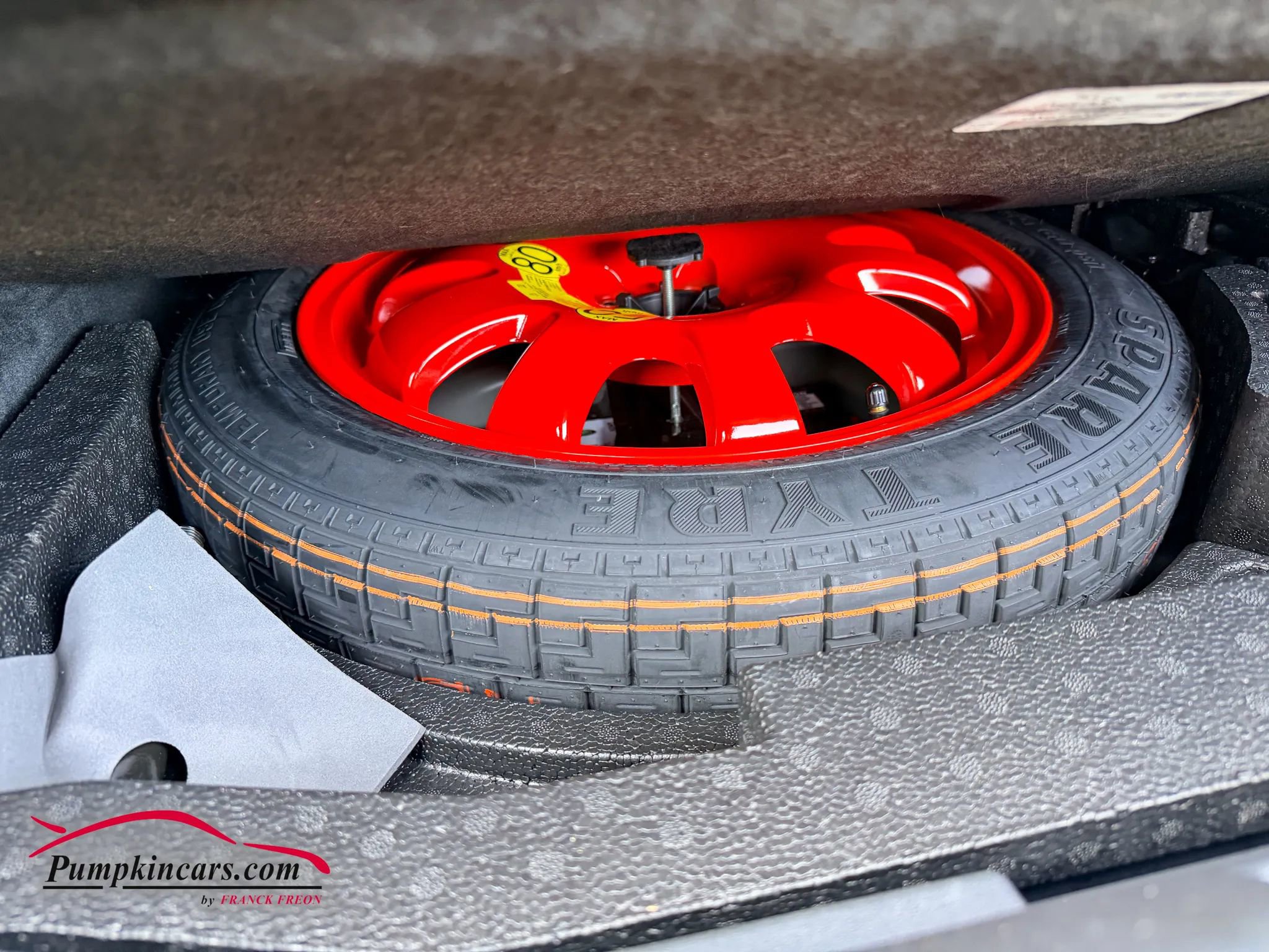 Used 2020 Jaguar XF Prestige image 20