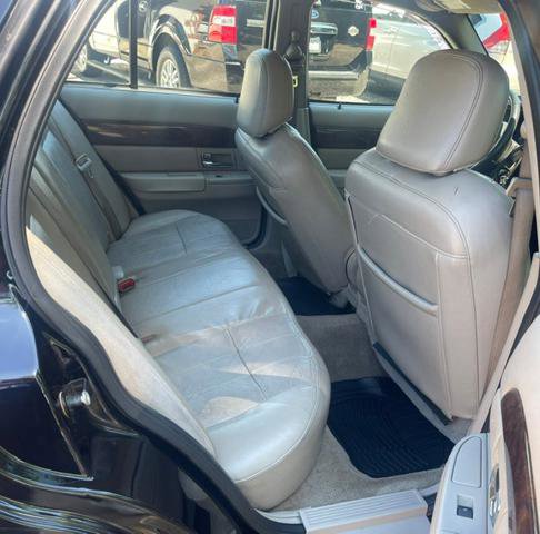 Used 2010 Mercury Grand Marquis LS RWD image 7