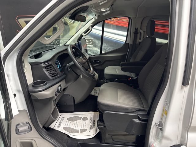 Used 2024 Ford Transit 350 XLT RWD image 5