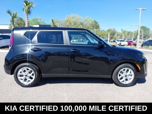 Certified 2025 Kia Soul LX FWD image 4