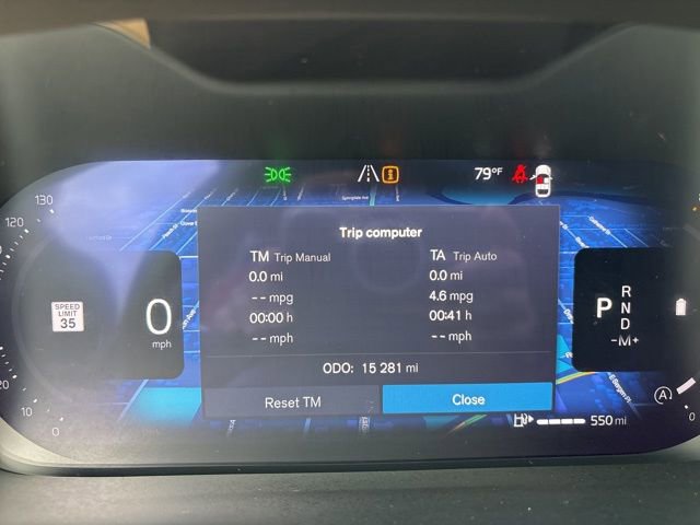 Used 2025 Volvo XC40 B5 Plus AWD/4WD image 22