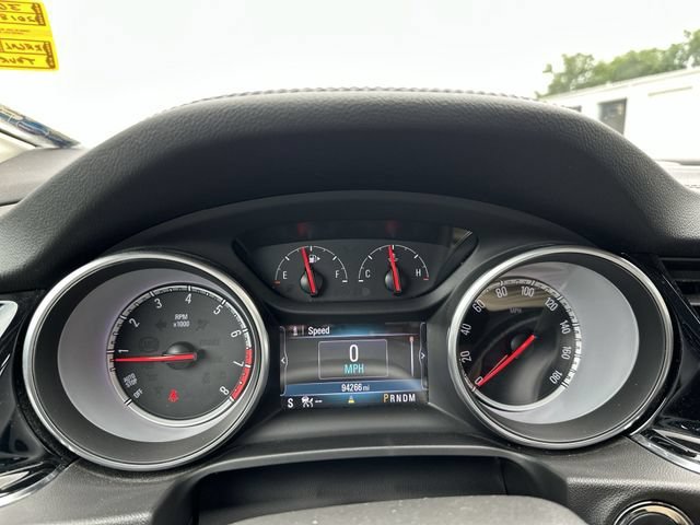 Used 2018 Buick Regal Essence w/ Driver Confidence Package #1 AWD/4WD image 12