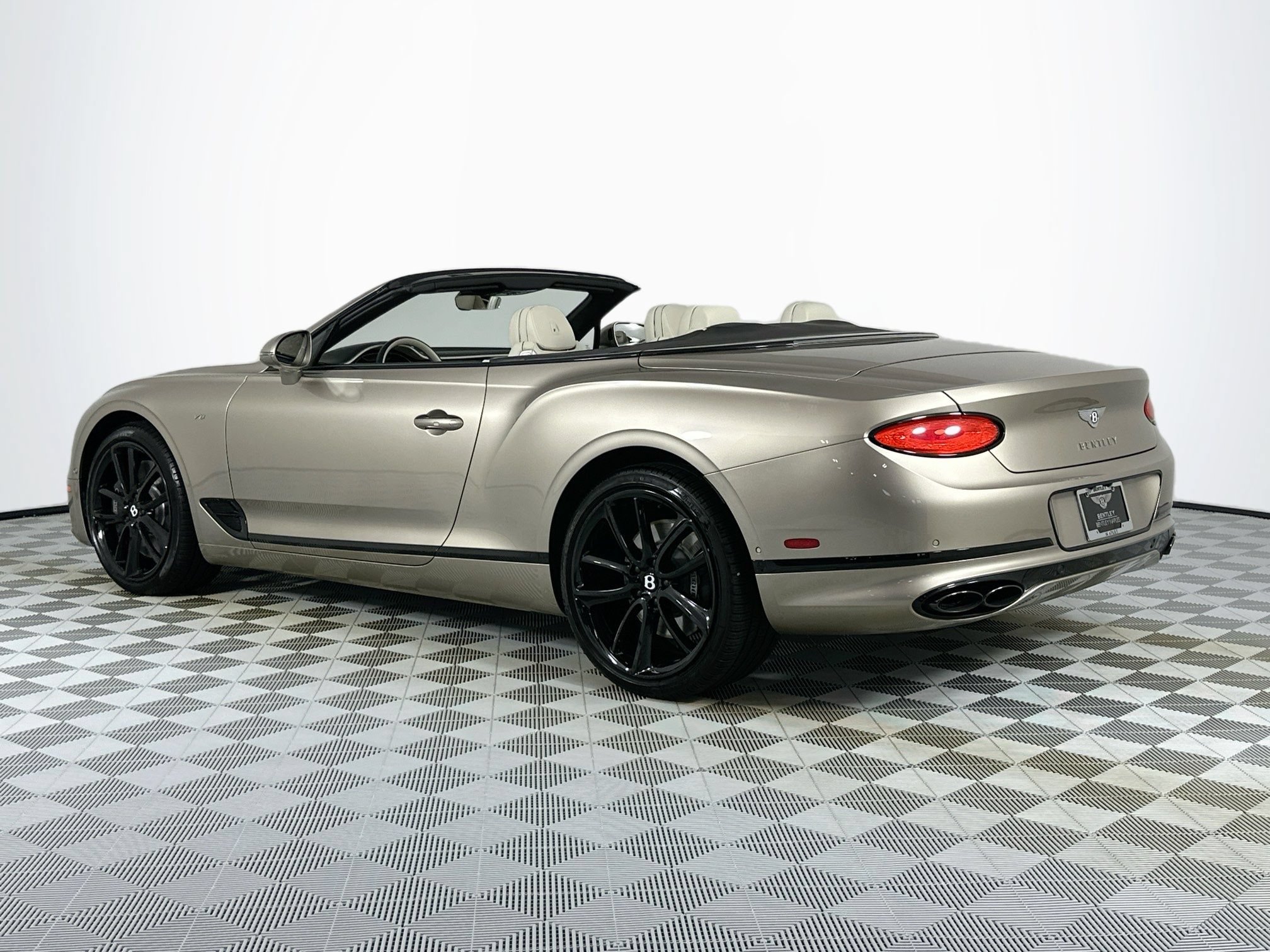 Certified 2021 Bentley Continental GT AWD/4WD image 3