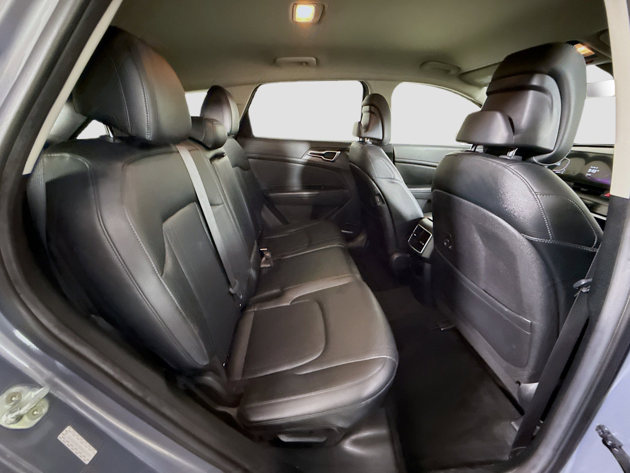 Used 2023 Kia Sportage EX image 27