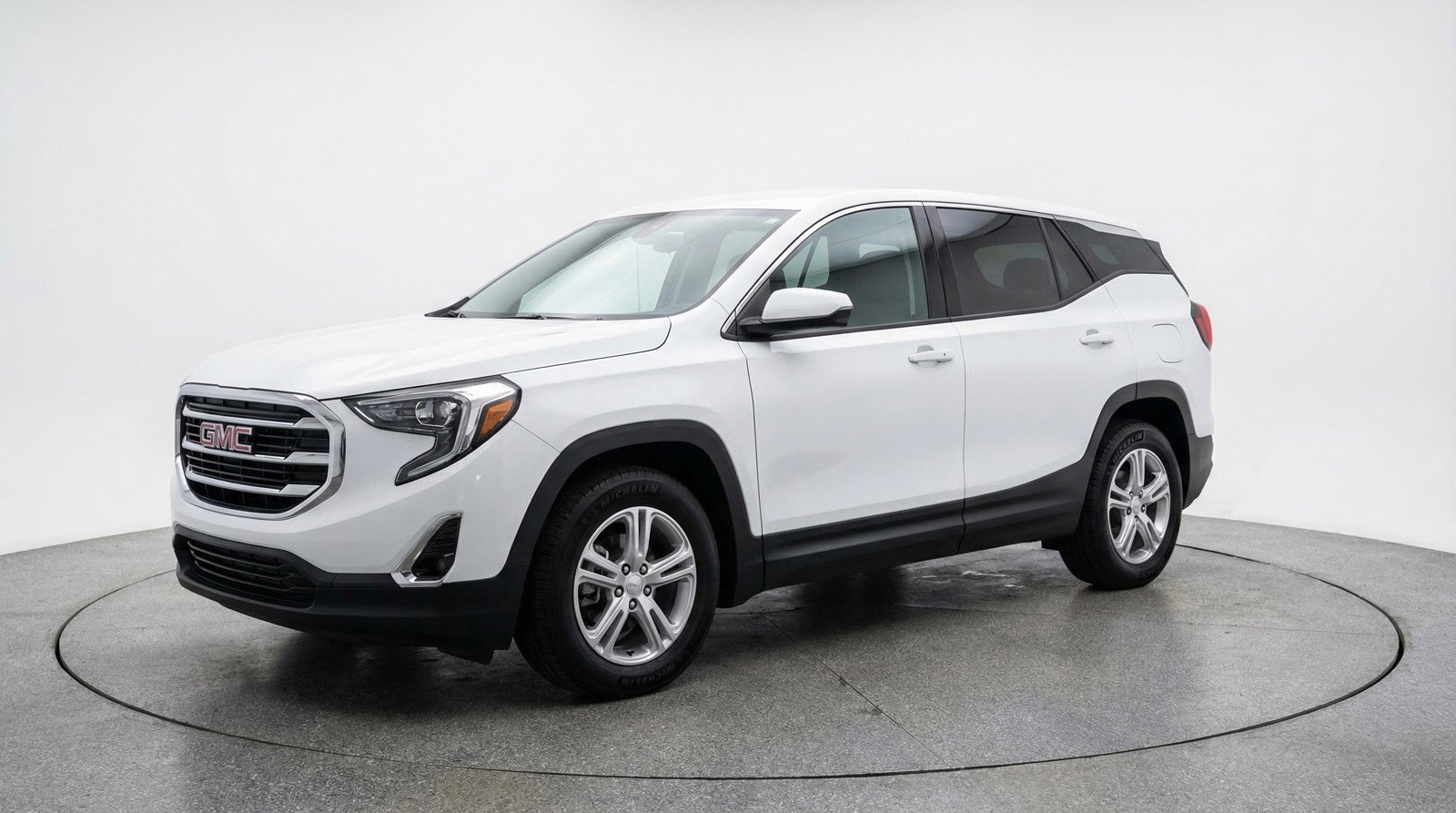 Used 2024 GMC Terrain SLE image 3