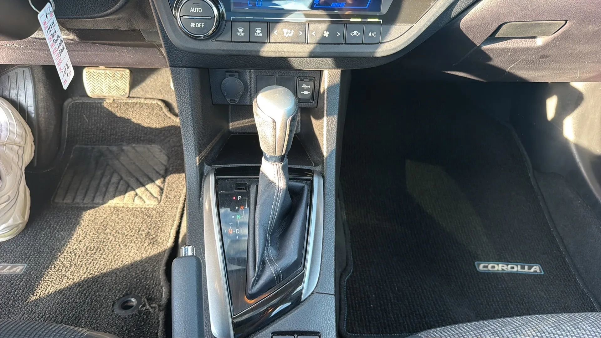 Used 2016 Toyota Corolla S FWD image 76