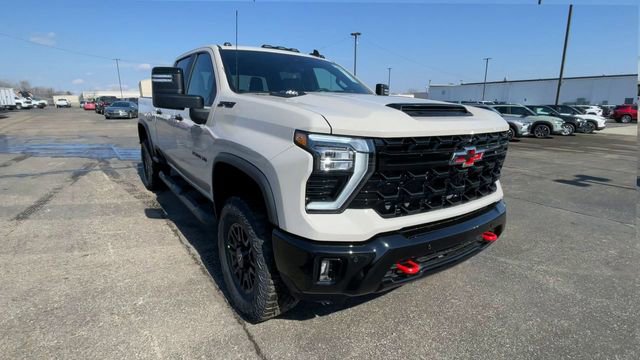 New 2026 Chevrolet Silverado 2500 ZR2 w/ LPO, Dark Essentials Package image 4