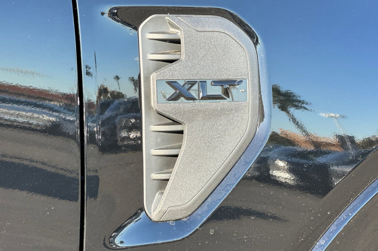 New 2025 Ford Ranger XLT w/ Black Appearance Package image 24