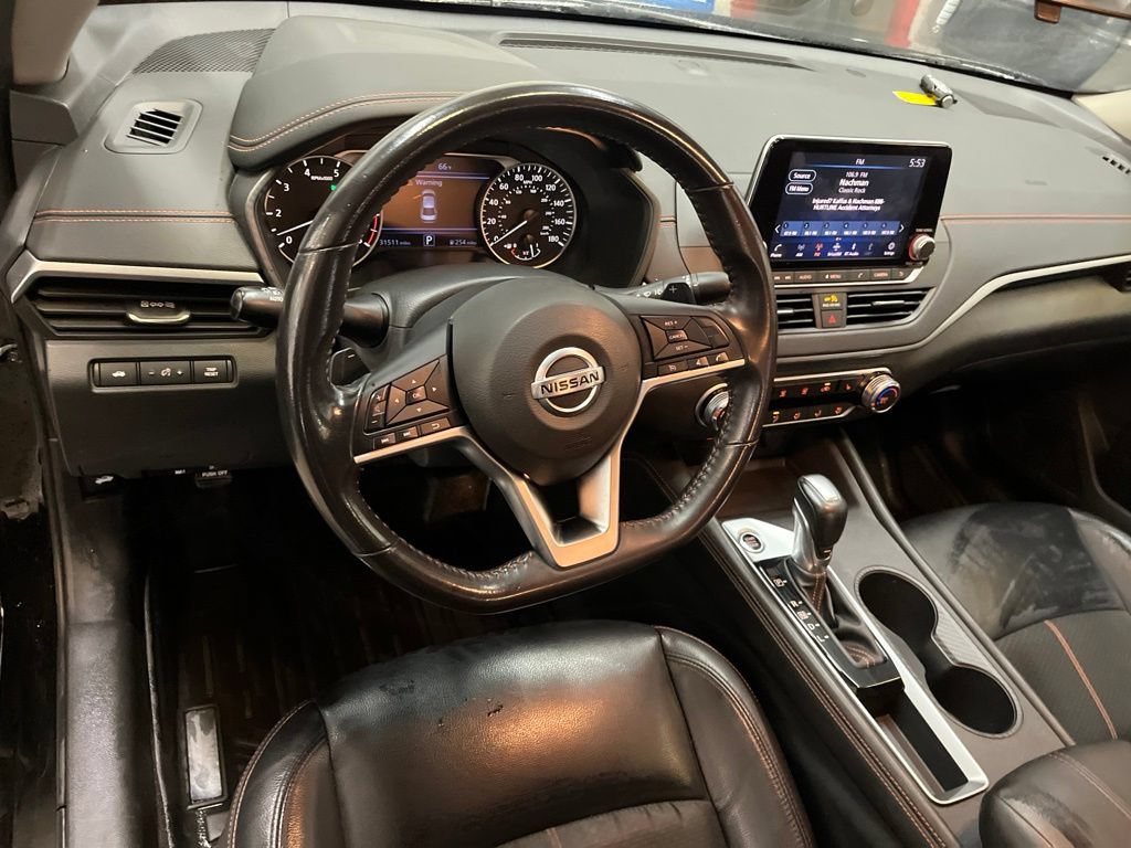 Used 2022 Nissan Altima 2.0 SR FWD image 13