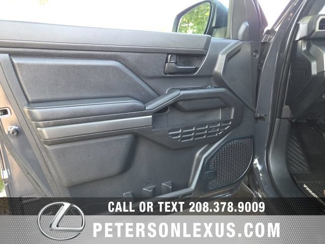 Used 2024 Toyota Tacoma SR5 AWD/4WD image 18