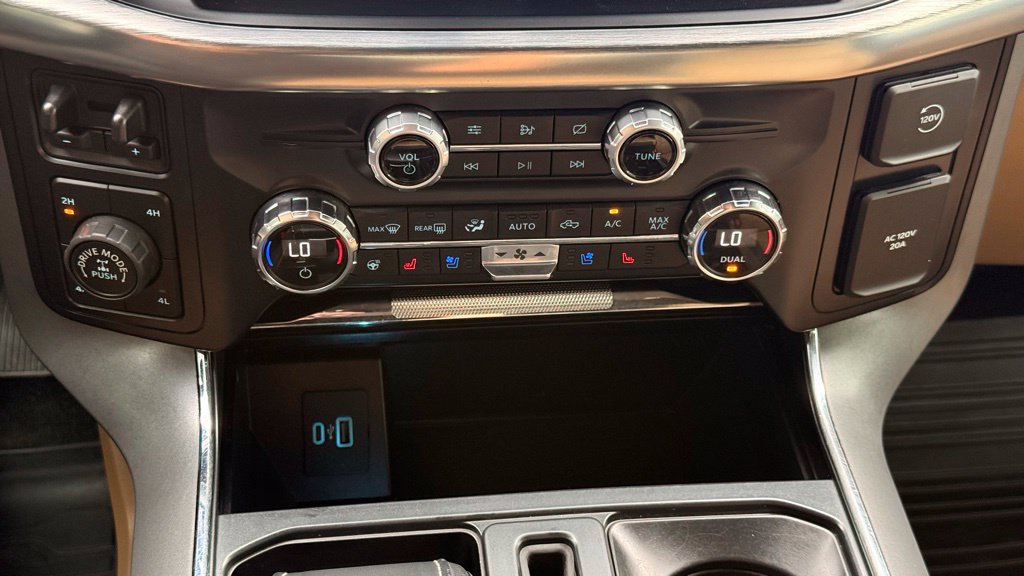 Used 2021 Ford F150 Lariat w/ Equipment Group 502A High AWD/4WD image 18