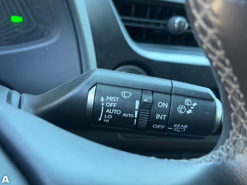 Used 2020 Lexus UX 200 w/ Premium Package FWD image 26