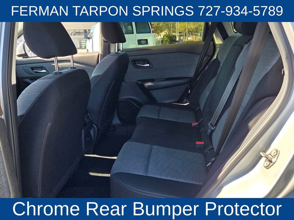 Used 2023 Nissan Rogue SV image 15