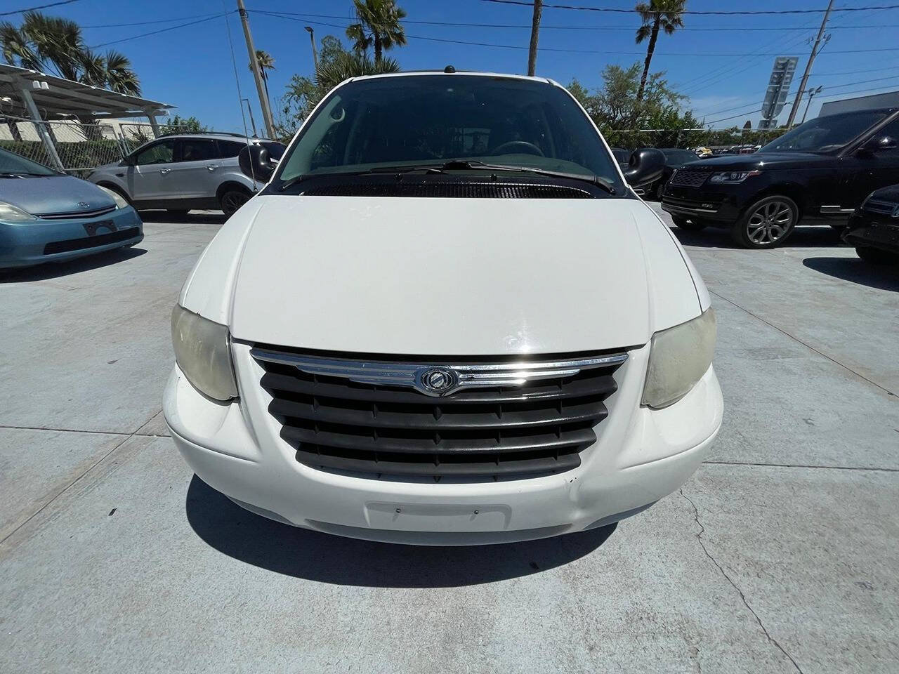 Used 2005 Chrysler Town & Country LX w/ Popular Equipment Group II