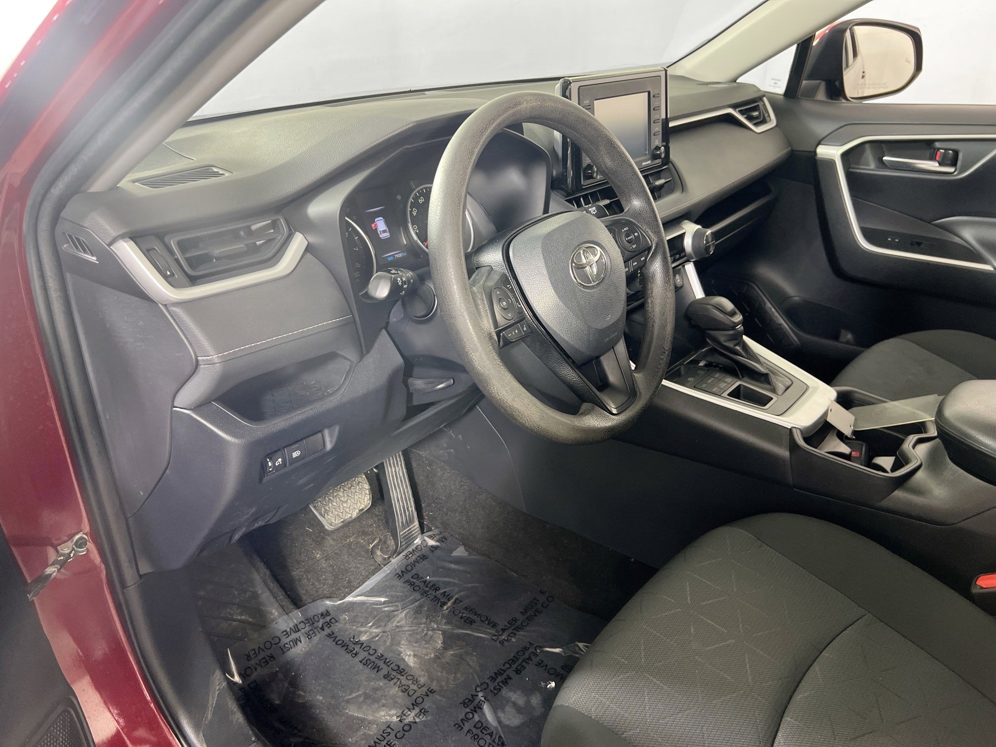 Used 2020 Toyota RAV4 XLE w/ All Weather Liner Package image 9