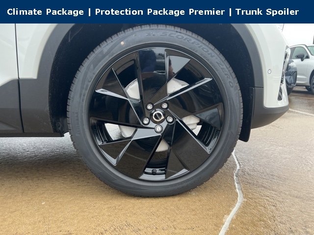 New 2026 Volvo XC40 B5 Ultra w/ Protection Package Premier image 10