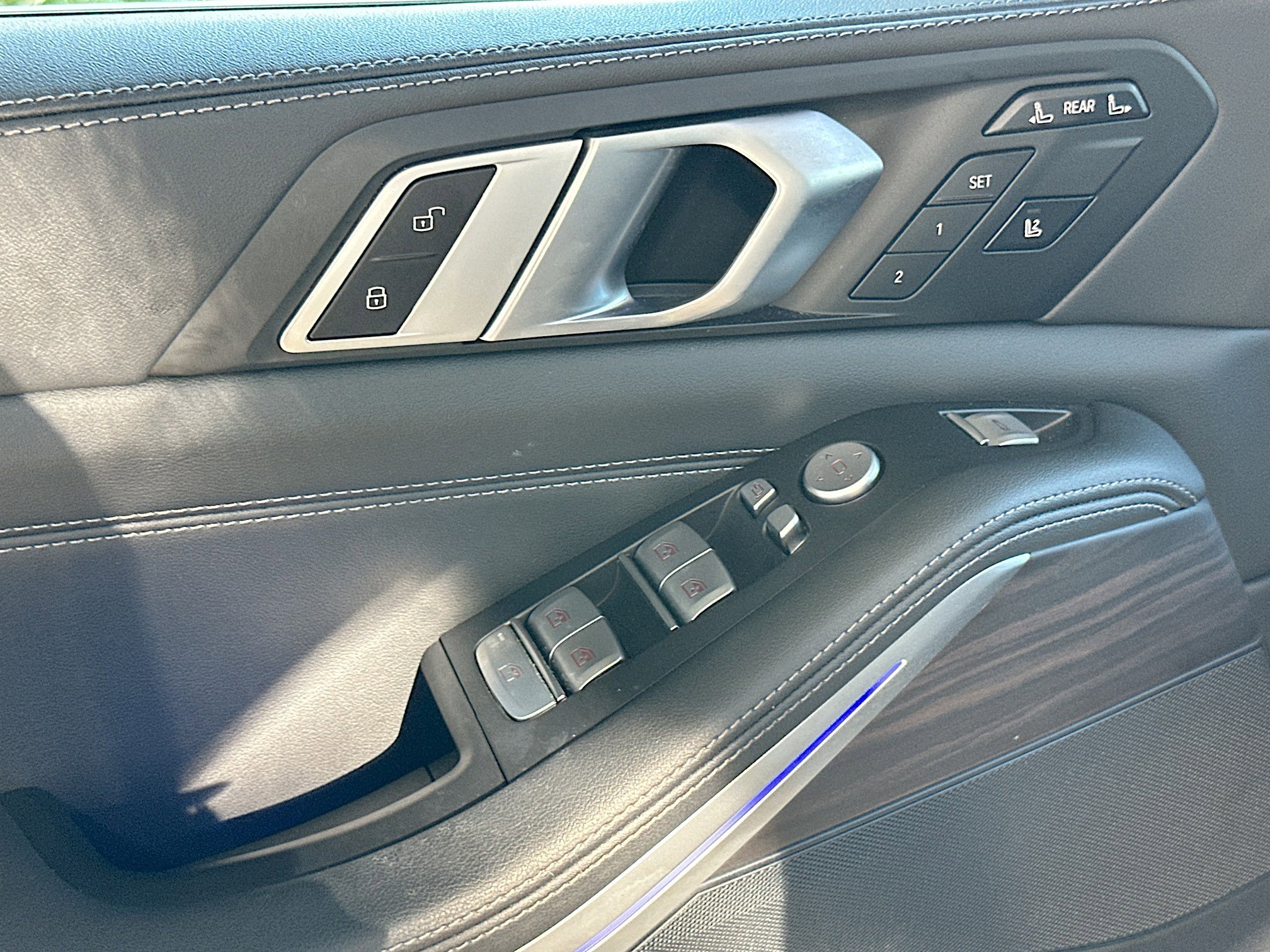 Certified 2024 BMW X7 xDrive40i w/ Parking Assistance Package image 18