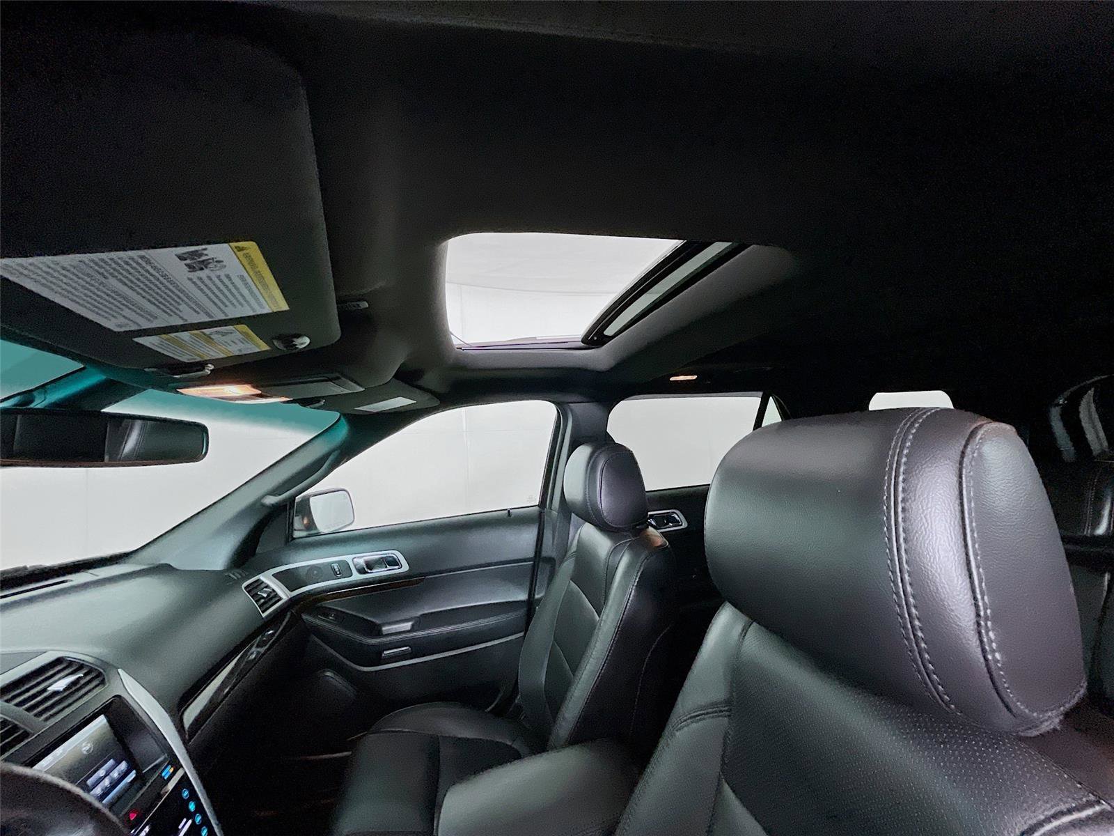 Used 2015 Ford Explorer Limited w/ Equipment Group 302A image 12