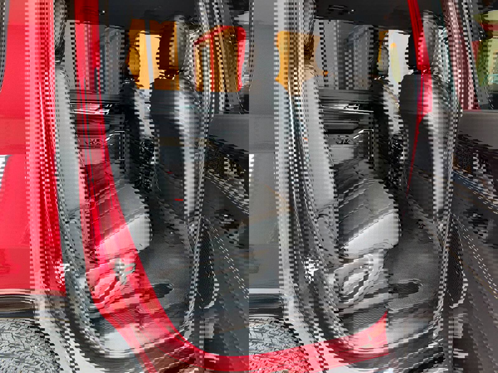 New 2024 Jeep Wagoneer w/ Convenience Group I image 15