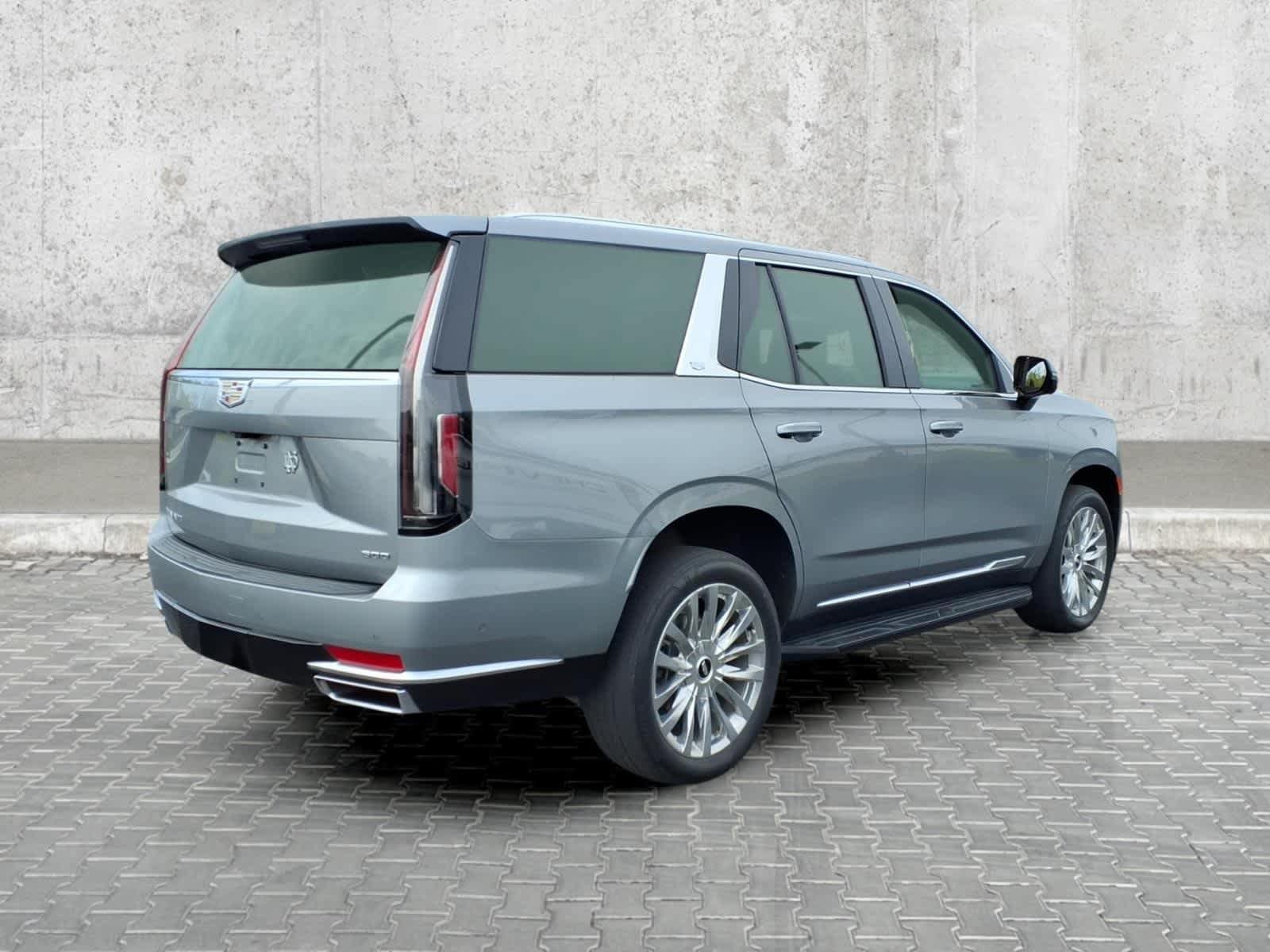 Used 2023 Cadillac Escalade Premium Luxury AWD/4WD image 11