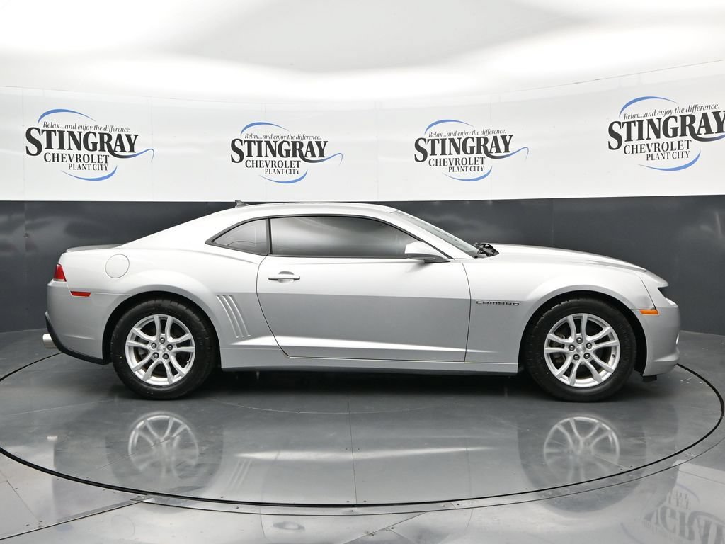 Used 2015 Chevrolet Camaro LT RWD image 8