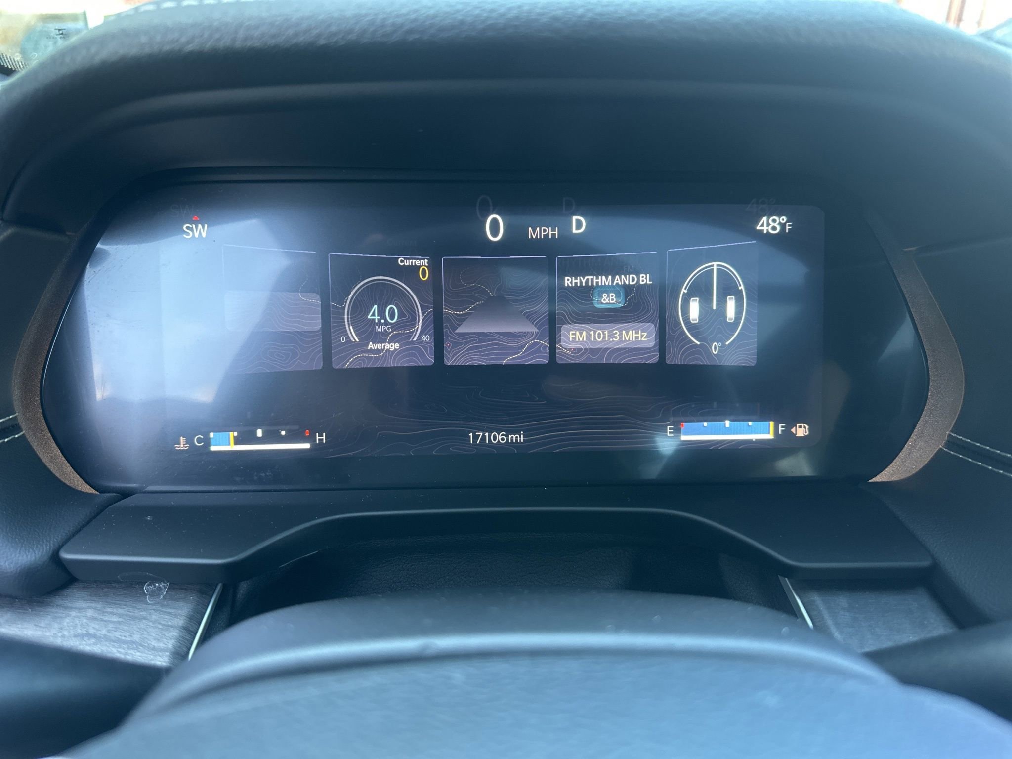 Used 2023 Jeep Grand Cherokee Limited image 25