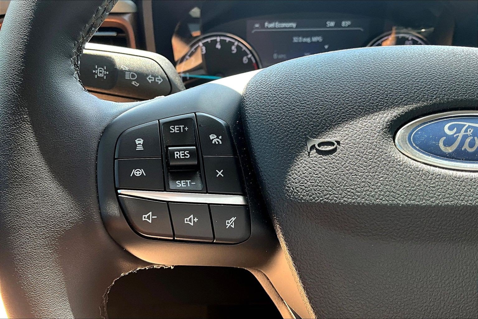 Used 2024 Ford Maverick Lariat w/ FX4 Off-Road Package AWD/4WD image 22