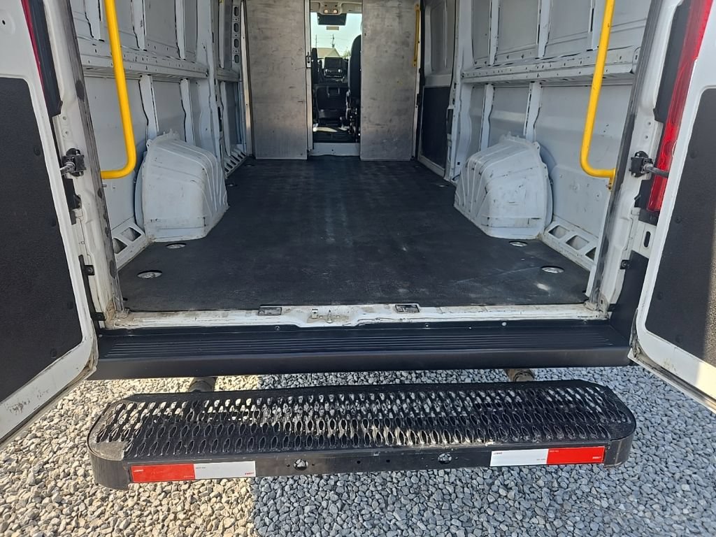 Used 2023 RAM ProMaster 3500 w/ Lane Management Group FWD image 9