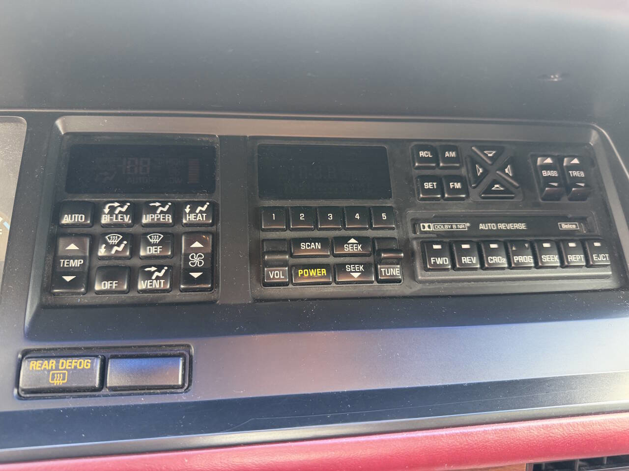 Used 1992 Oldsmobile 88 Royale LS FWD image 18