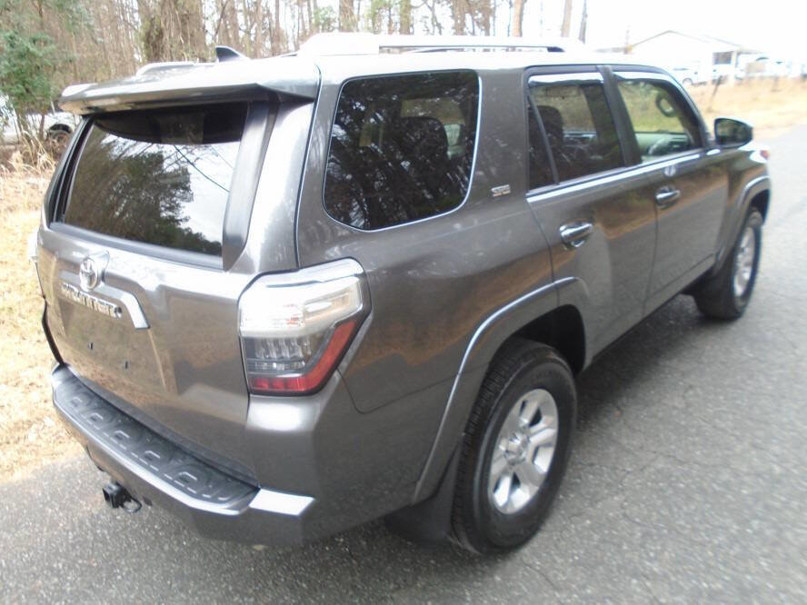 Used 2018 Toyota 4Runner SR5 image 5