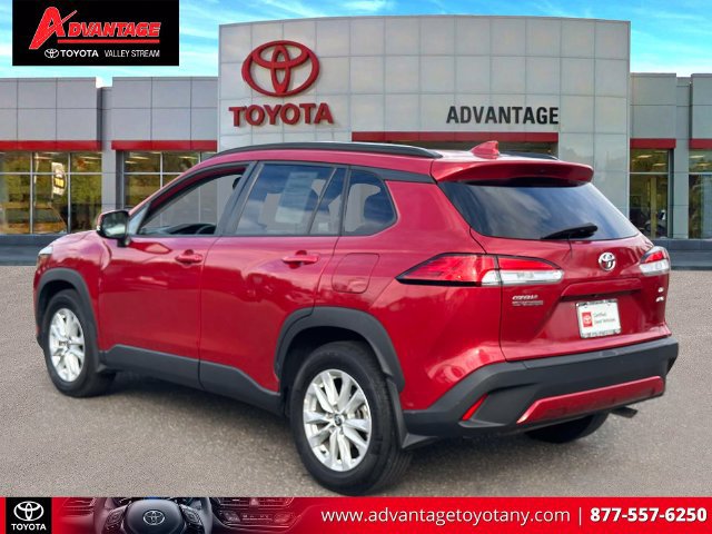 Used 2023 Toyota Corolla Cross LE w/ Moonroof Package AWD/4WD image 10