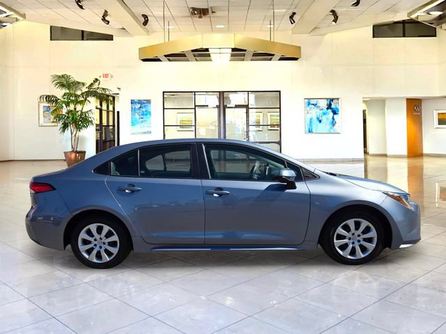Used 2024 Toyota Corolla LE FWD image 4