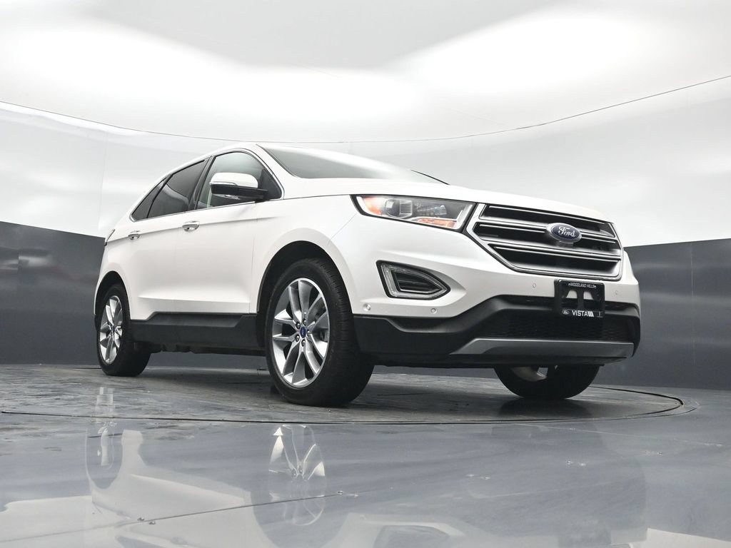 Used 2018 Ford Edge Titanium w/ Equipment Group 302A AWD/4WD image 46