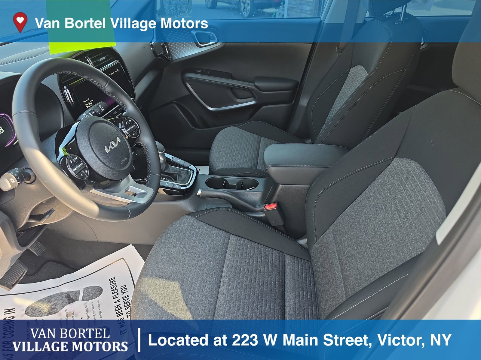 Used 2025 Kia Soul EX FWD image 9