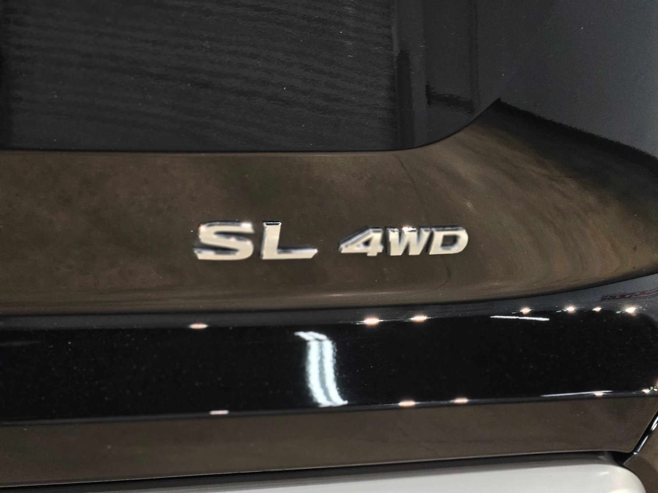 Used 2025 Nissan Pathfinder SL w/ Cargo Package image 38