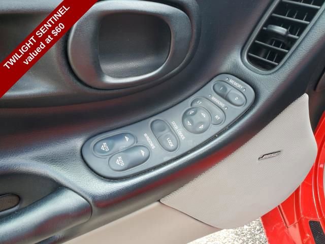 Used 1999 Chevrolet Corvette Convertible w/ Memory Pkg image 11
