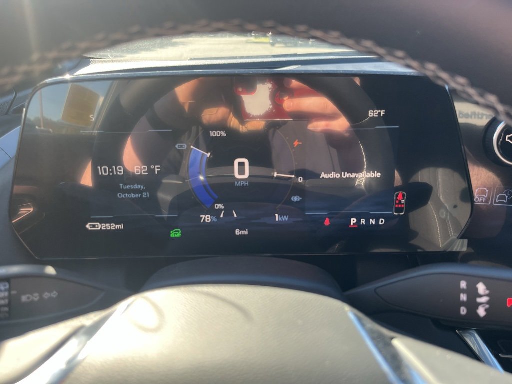 New 2026 Chevrolet Equinox EV LT w/ Comfort Package image 18