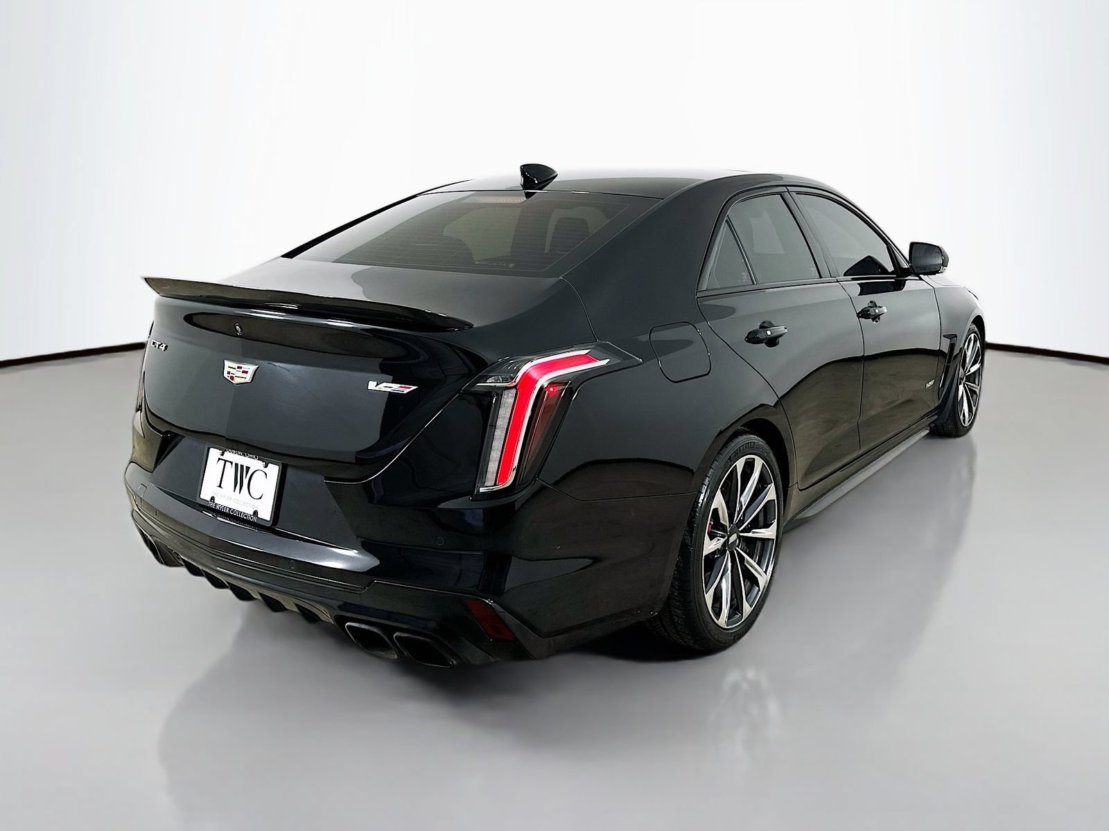 Used 2023 Cadillac CT4 V Blackwing w/ Driver Assist Package RWD image 5