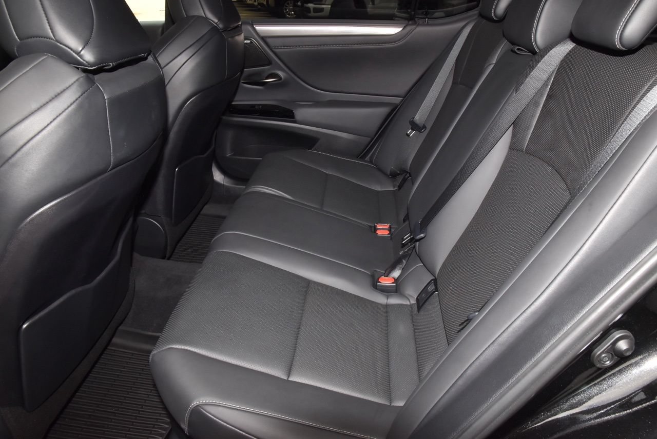 Used 2024 Lexus ES 300h F Sport w/ Accessory Package (Z1) FWD image 14