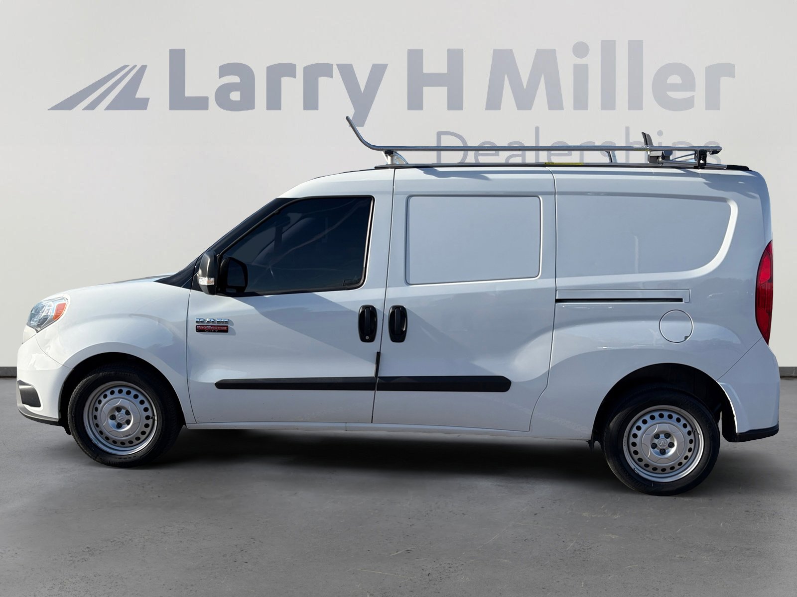 Used 2022 RAM ProMaster City Tradesman image 3