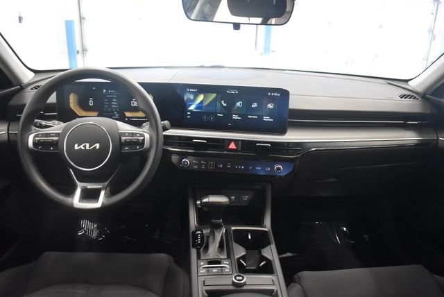 Used 2025 Kia K5 LXS FWD image 5