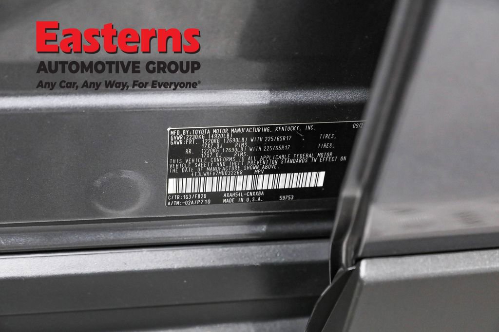 Used 2021 Toyota RAV4 LE image 35