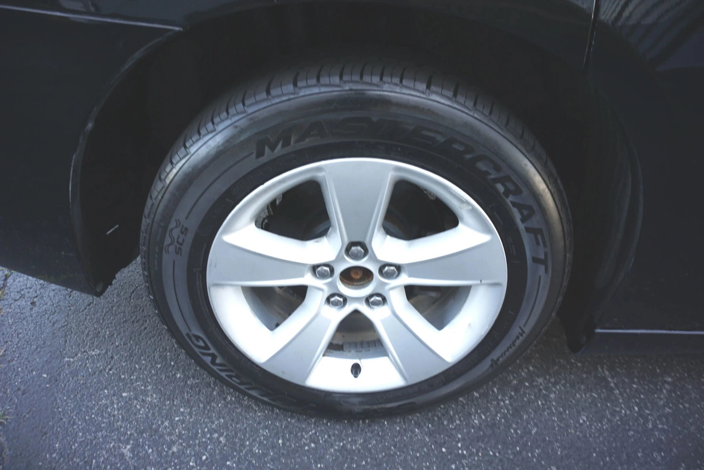 Used 2014 Dodge Charger SE RWD image 39