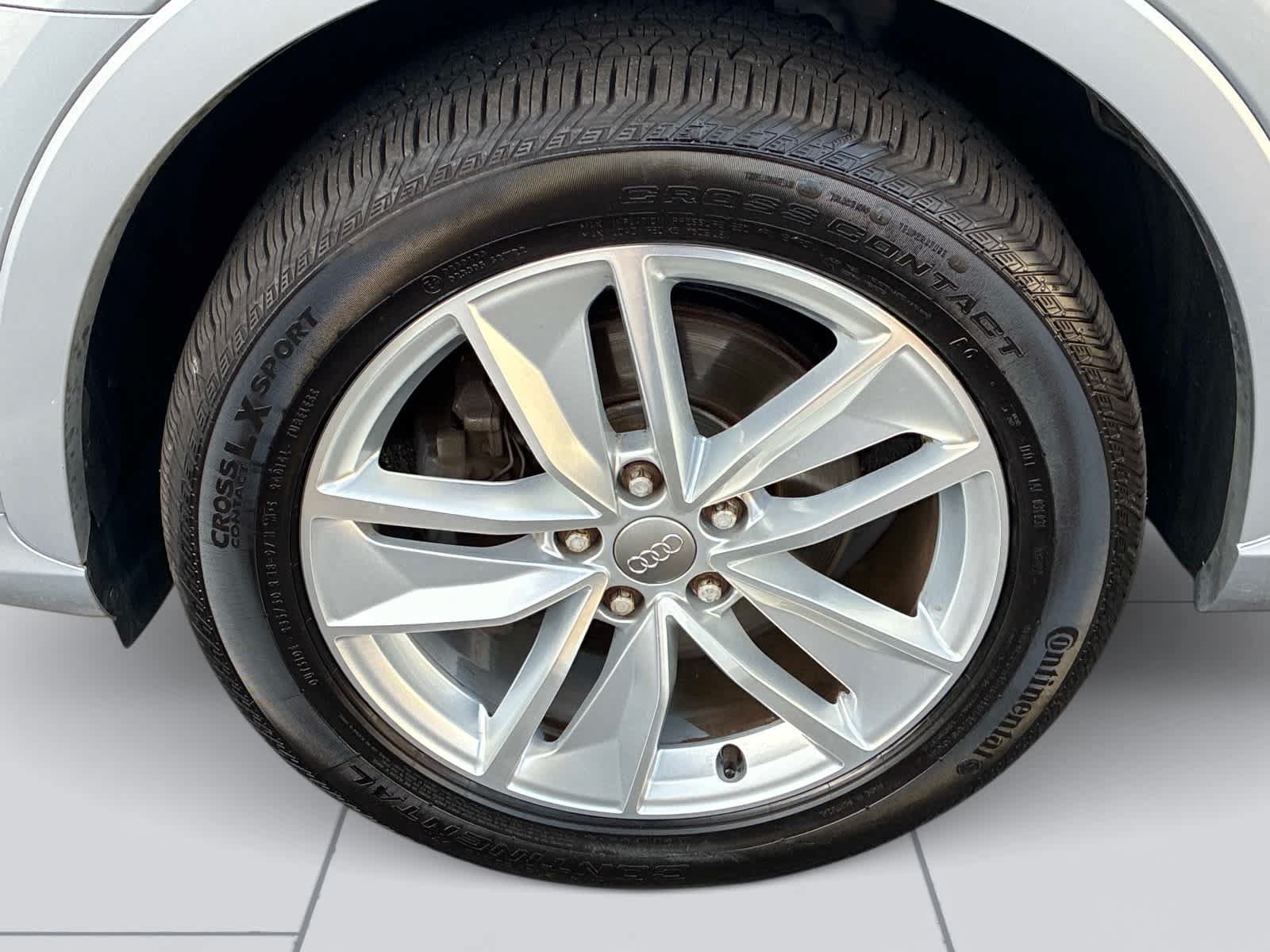 Used 2018 Audi Q3 2.0T Premium Plus w/ Premium Plus Package AWD/4WD image 12