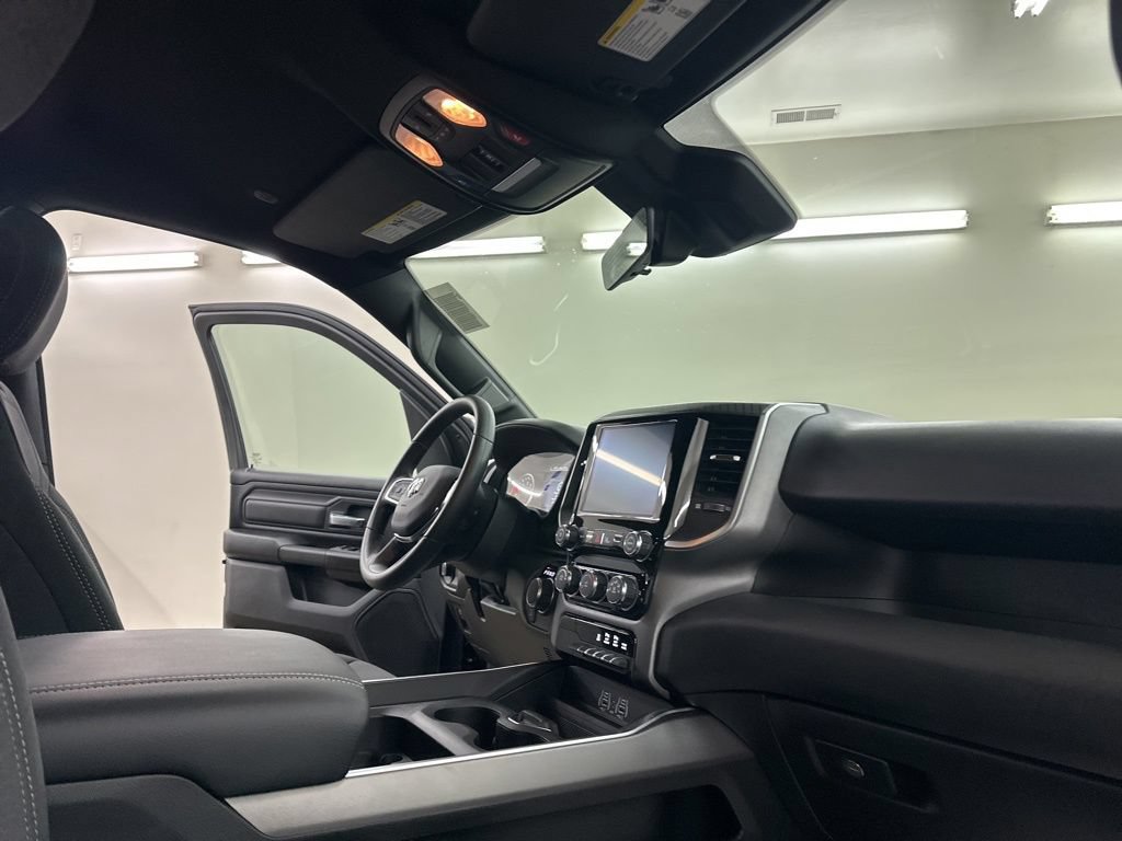 New 2026 RAM 1500 Express AWD/4WD image 15
