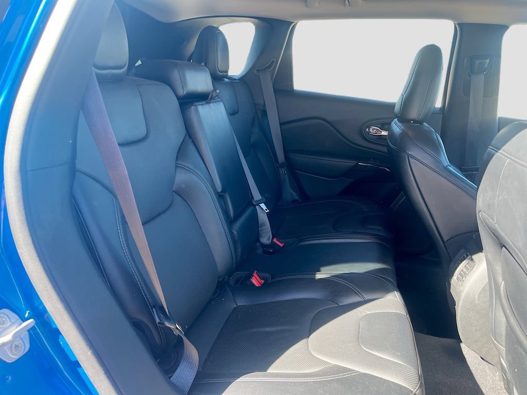 Used 2023 Jeep Cherokee Altitude Lux AWD/4WD image 25