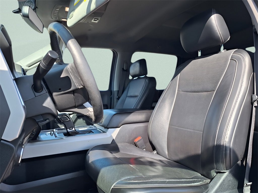 Used 2015 Ford F150 Lariat image 23