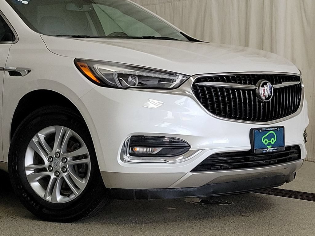 Certified 2018 Buick Enclave Essence FWD image 6