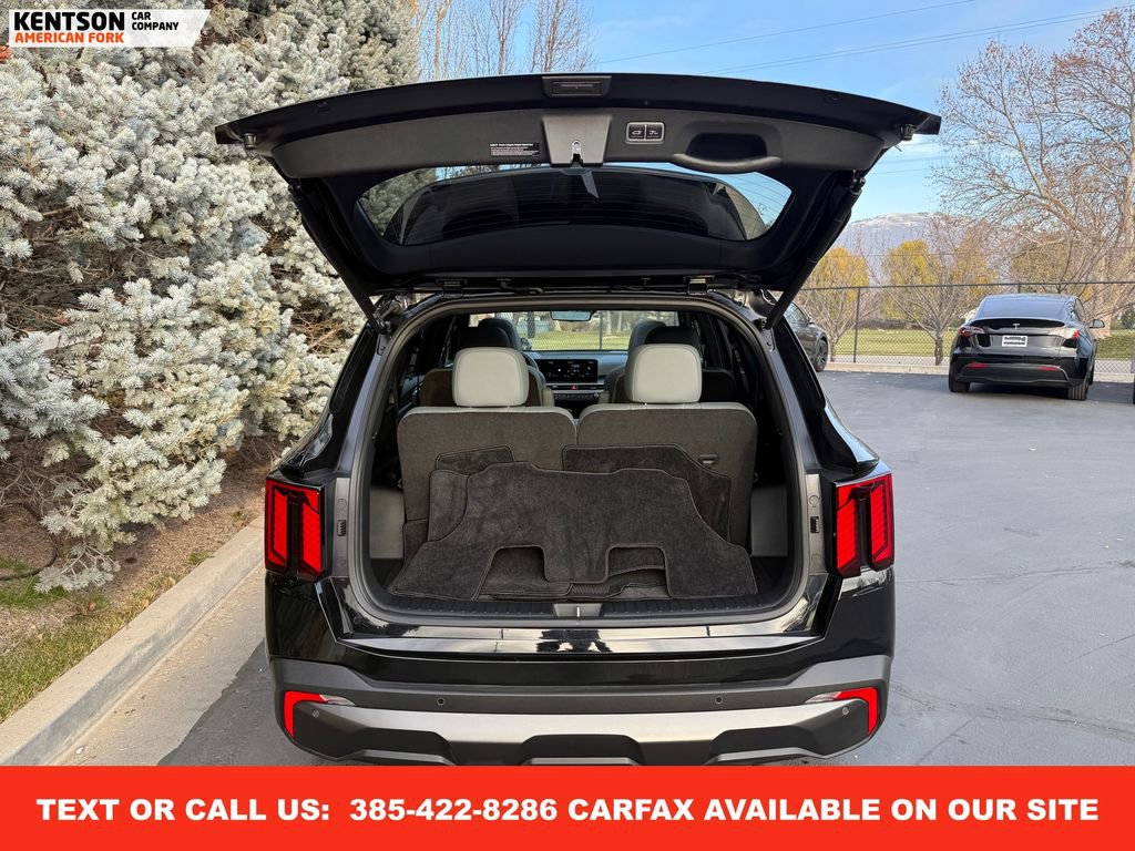 Used 2025 Kia Sorento SX Prestige w/ Sage Leather Package image 42