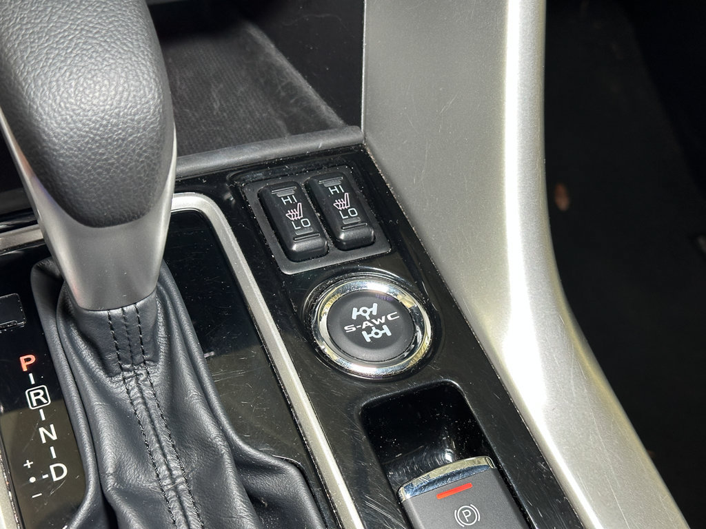 Used 2025 Mitsubishi Eclipse Cross AWD image 31